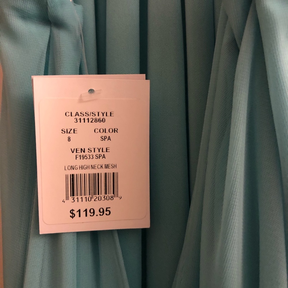 Selling David’s bridal bridesmaid dress. - Picture 4 of 4